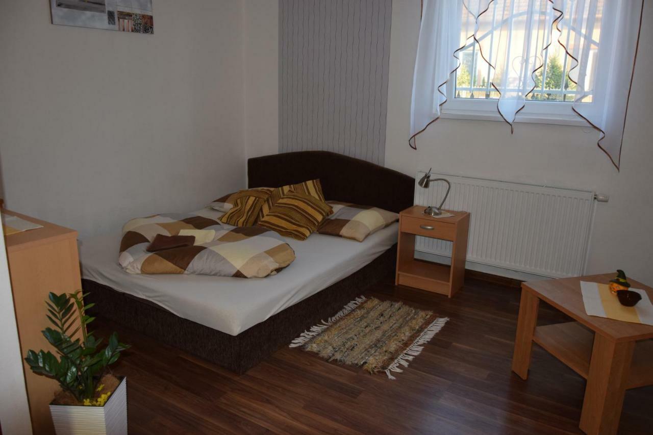Belany Studios Veľký Meder Dış mekan fotoğraf