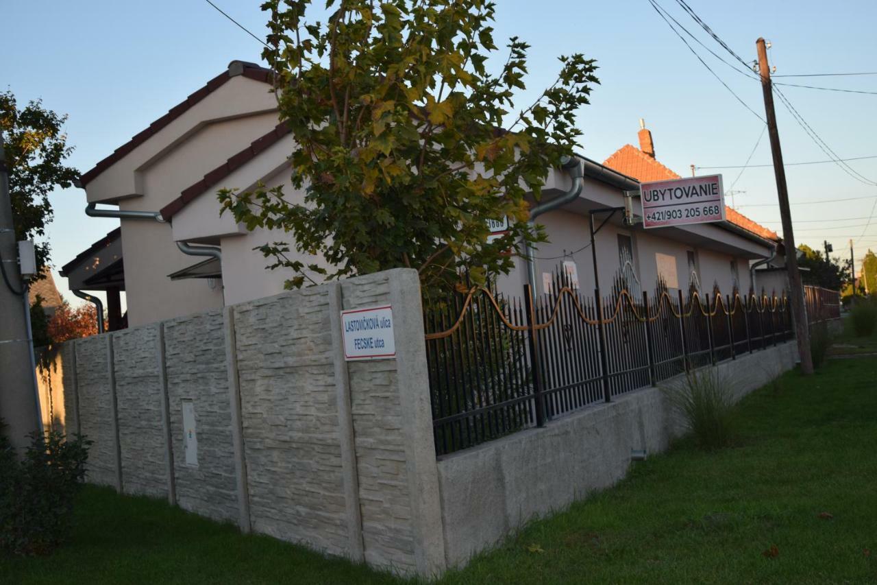 Belany Studios Veľký Meder Dış mekan fotoğraf